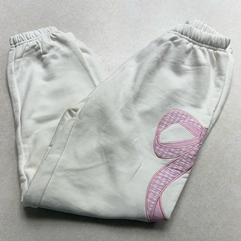 KATIEJ NYC NWT TWEEN DYLAN BOW APPLIQUÉ SWEATPANTS!